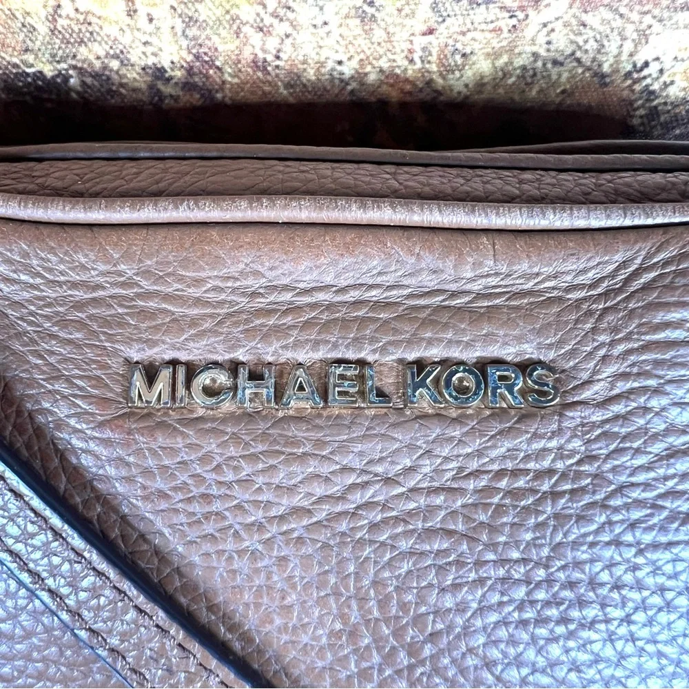 Michael Kors Jet Set Camera Crossbody Bag Brown Great Condition - Picture 2 of 13